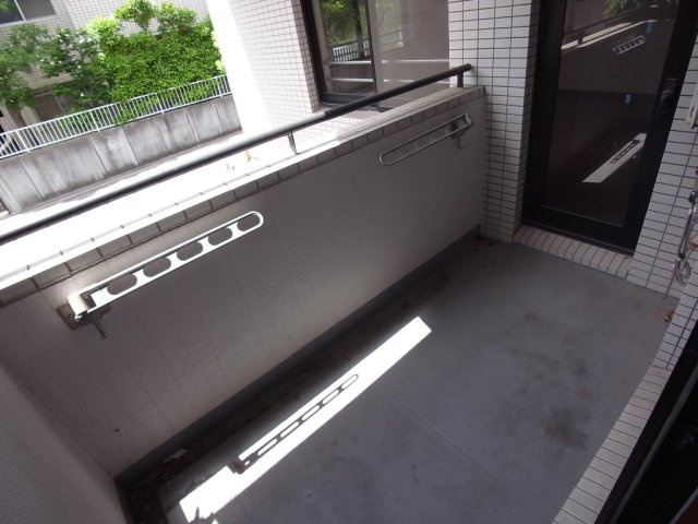 神戸市東灘区御影塚町１丁目の賃貸マンションのバルコニー