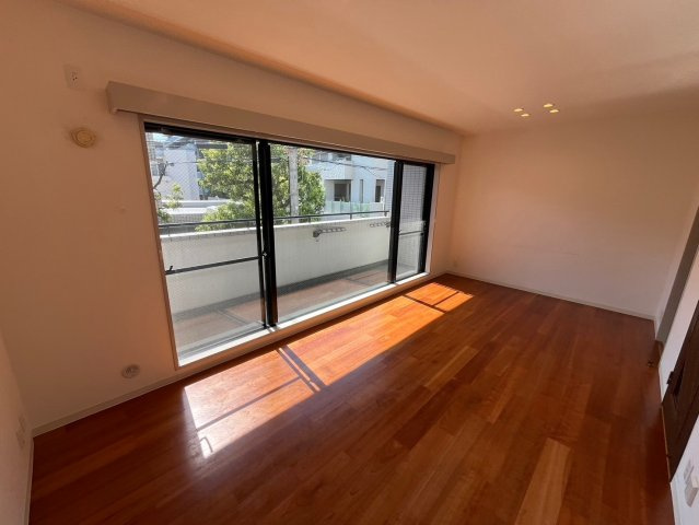 神戸市東灘区御影塚町１丁目の賃貸マンションの居間・リビング