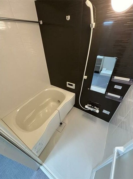 西宮市深津町の賃貸マンションの浴室