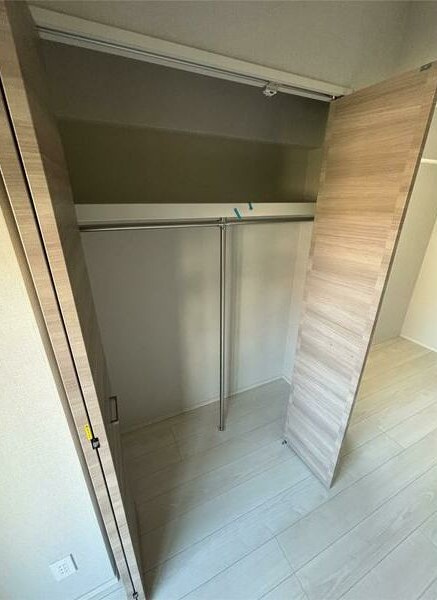 西宮市深津町の賃貸マンションの収納