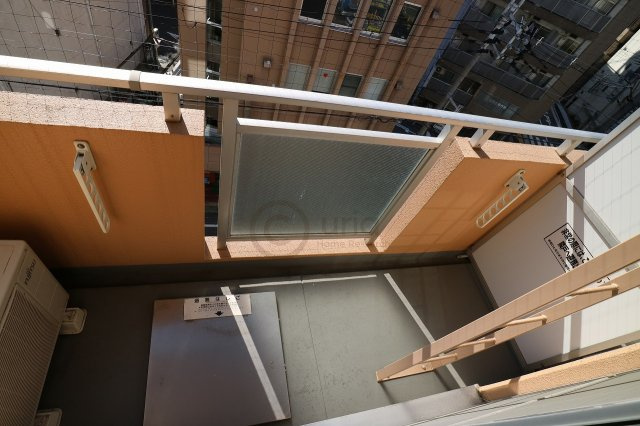 神戸市中央区相生町４丁目の賃貸マンションのバルコニー