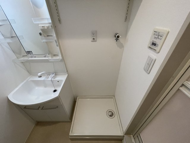 神戸市灘区城内通４丁目のアパートの洗面所