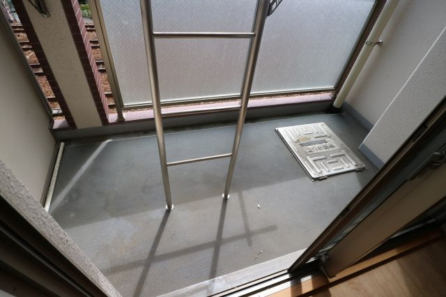 神戸市東灘区森北町３丁目の賃貸マンションのバルコニー