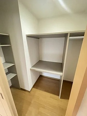 神戸市中央区八雲通６丁目の賃貸マンションの収納