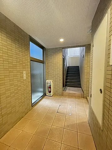 神戸市中央区八雲通６丁目の賃貸マンションのロビー