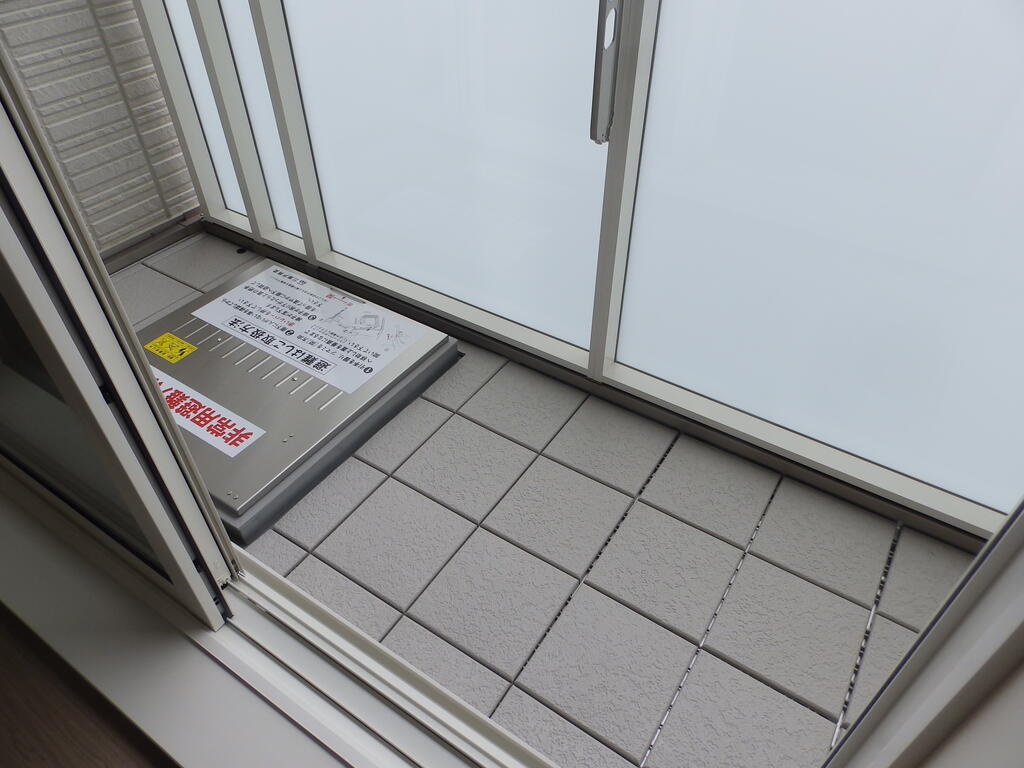 神戸市中央区旗塚通４丁目の賃貸マンションのバルコニー