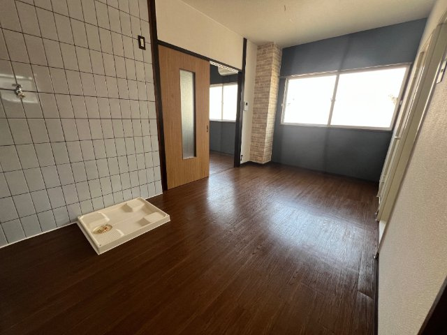 神戸市中央区国香通７丁目の賃貸マンションの居間・リビング