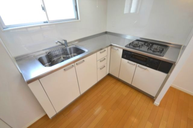 神戸市中央区栄町通５丁目の賃貸マンションのキッチン