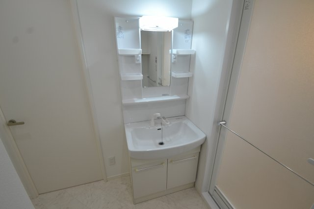 神戸市中央区栄町通５丁目の賃貸マンションの洗面所