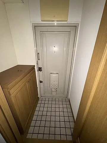 神戸市中央区生田町１丁目の賃貸マンションの玄関