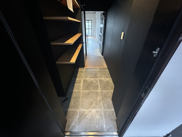 神戸市東灘区御影中町１丁目の賃貸マンションの玄関
