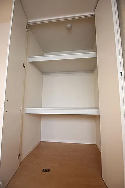 西宮市宮西町の賃貸マンションの収納