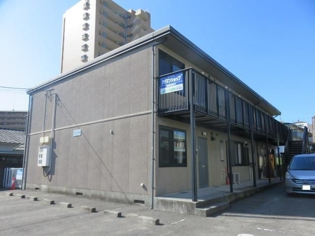 グロワール神拝の外観