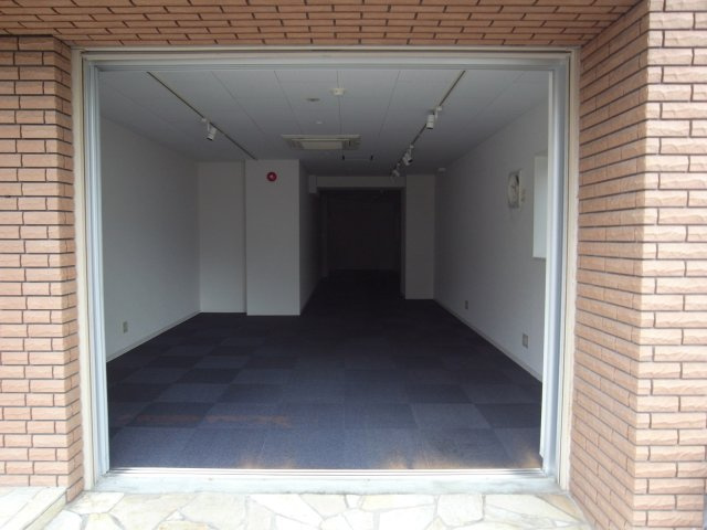 大阪市東淀川区東中島２丁目の店舗事務所