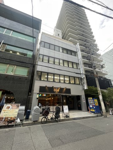 大和本町ビルの外観