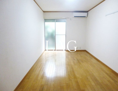 【居間・リビング】 | Ｌａ　ｅｓｔ　Ｍａｉｓｏｎ | 洋室のお部屋です。