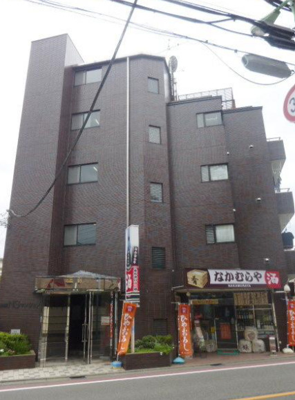 世田谷区給田３丁目の賃貸マンションのエントランス