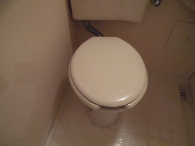 浴室内にトイレがあります☆