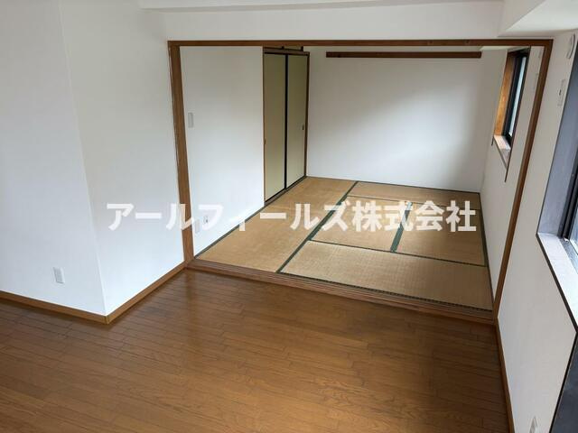 胡録台マンションの和室
