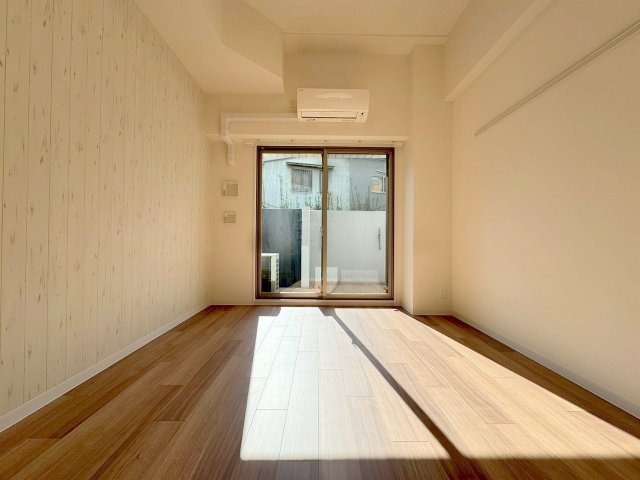 プレサンス淡路駅前の居間・リビング