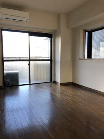 川崎市多摩区宿河原６丁目の賃貸マンションの居間・リビング|他部屋参考写真