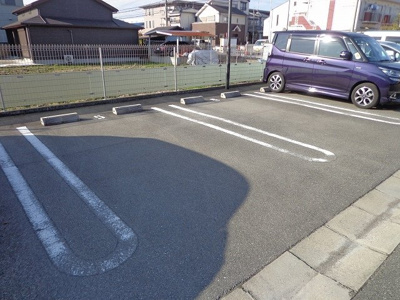 【駐車場】 | リヴェール　ヴィラ