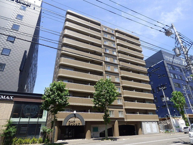 ベルサエレンシア