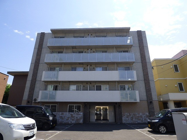 Ｌａ　Ｍｅｒｉｄｉａｎ　Ｃｅｎｔｒａｌ