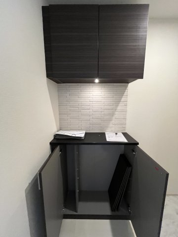 三木市末広３丁目の賃貸マンションの収納
