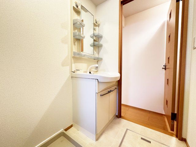 セジュール優の独立洗面台