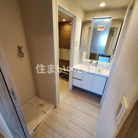 アクタス福岡県庁前グランネクストの独立洗面台