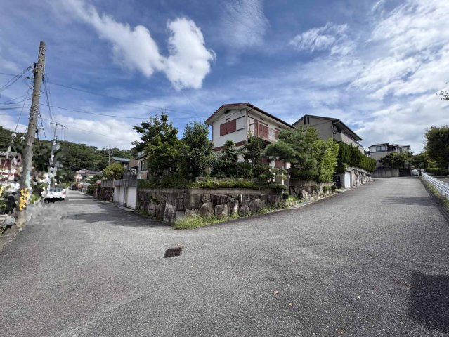 東有野台3丁目上物付土地の外観