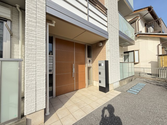 メゾン ブランシュのエントランス