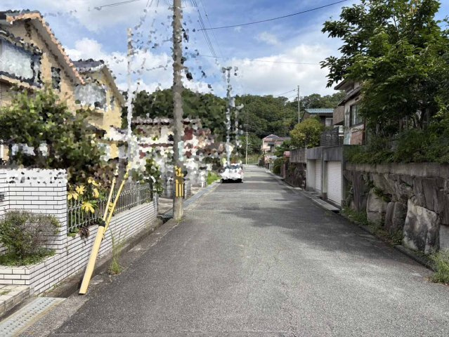 東有野台3丁目上物付土地の前面道路含む現地写真