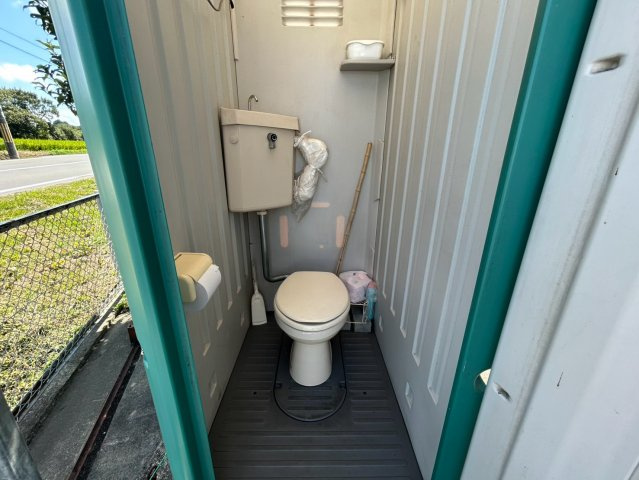 小野市久保木町貸倉庫のトイレ