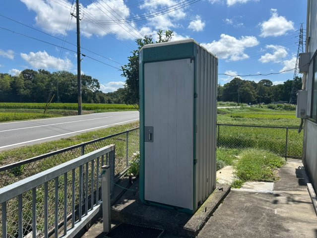 小野市久保木町貸倉庫のトイレ
