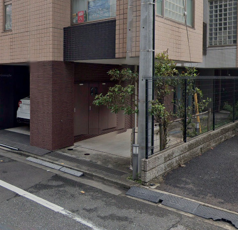 INSULAのエントランス