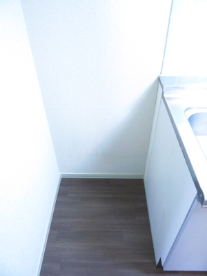 【設備】 | ロイヤルコート南行徳 | 冷蔵庫スペース