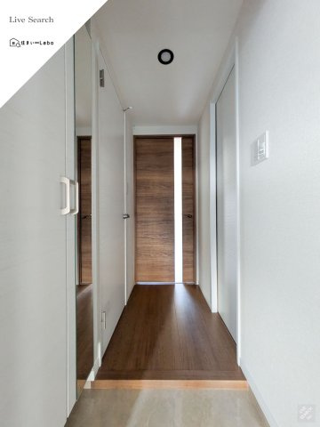 RESIAS ONE TENJINMINAMI BLDG． の玄関