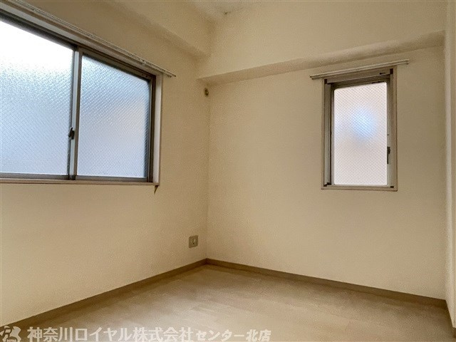 【寝室】