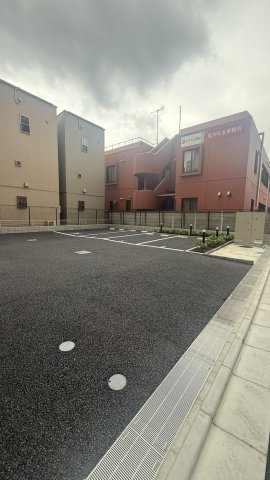 THEパームス熊野前の駐車場