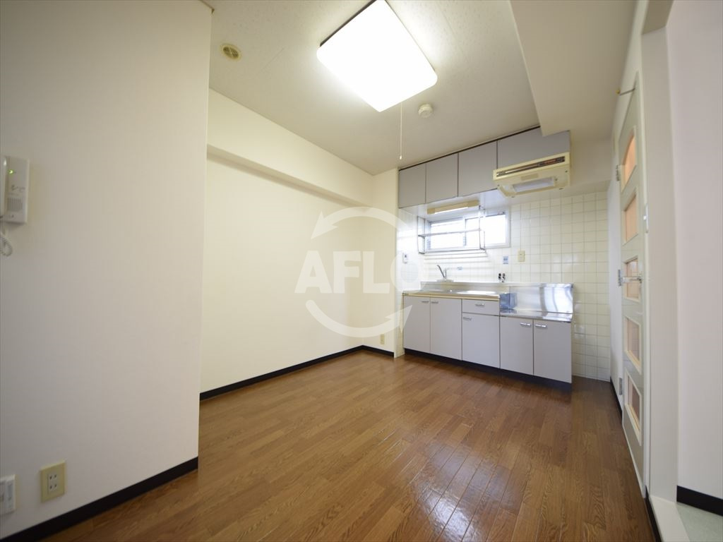 エクセル難波　難波元町小学校区の居間・リビング|エクセル難波　ダイニング