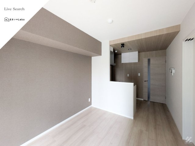RESIAS ONE TENJINMINAMI BLDG． の居間・リビング