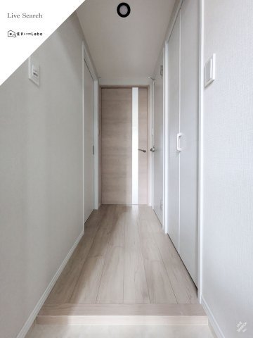 RESIAS ONE TENJINMINAMI BLDG． の玄関