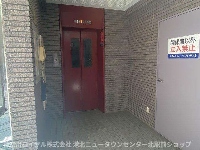 【ロビー】