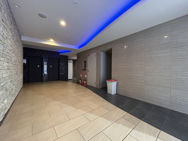 【ロビー】セレニテ三宮リアン