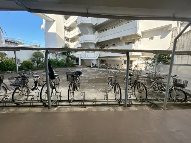 しみずサンパレスマンション　静岡市清水区庄福町の駐輪場