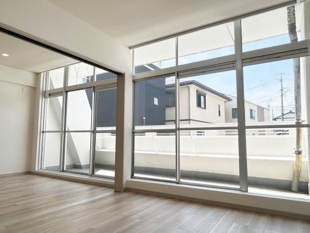 しみずサンパレスマンション　静岡市清水区庄福町の居間・リビング