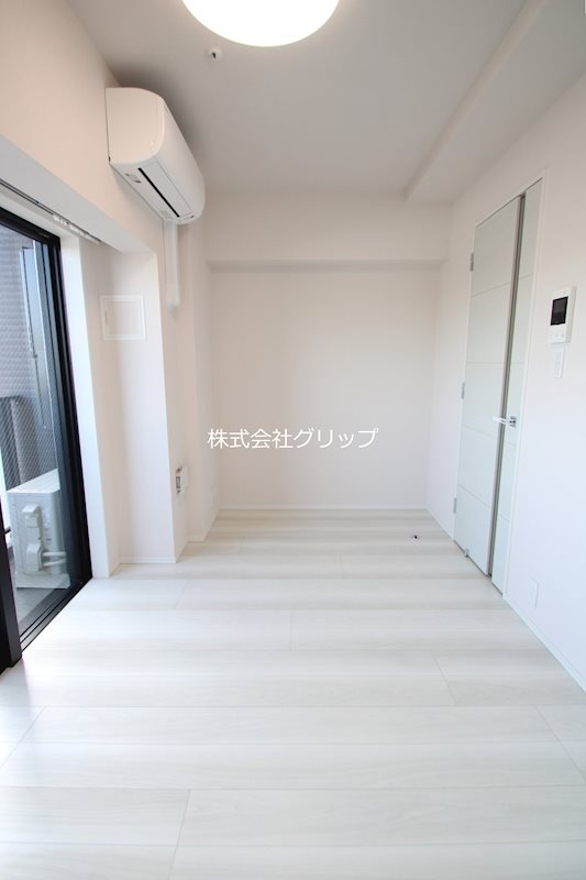 Le'a横濱井土ケ谷の居間・リビング