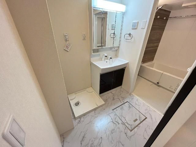 Orange ｖｉｌｌａ 堀溝の洗面所